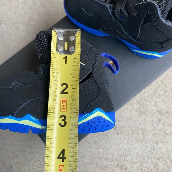 NWT Jordan True Flight Toddler Sneaker Size 4C Black and Royal Blue - Picture 16 of 16